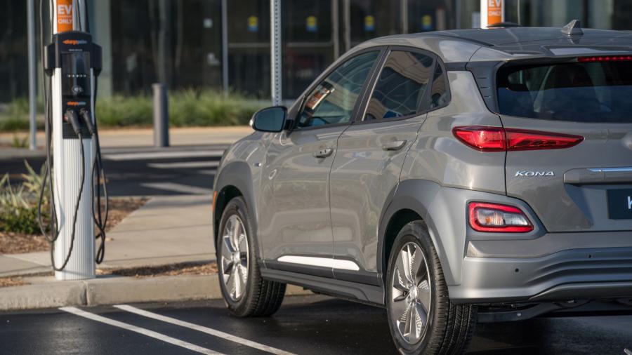  Hyundai Kona Electric (OS) 2018 года  (NA) (фото 41 из 55)